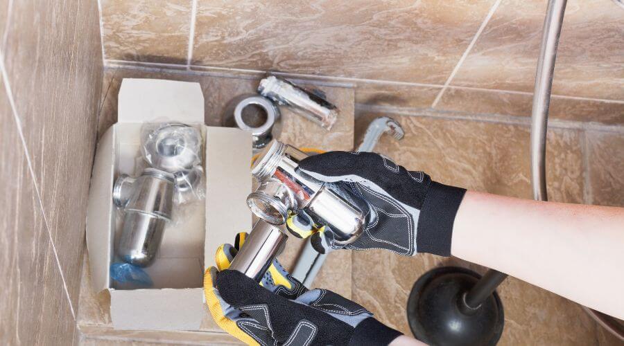 Professional gutter cleaning in Snoqualmie, WA